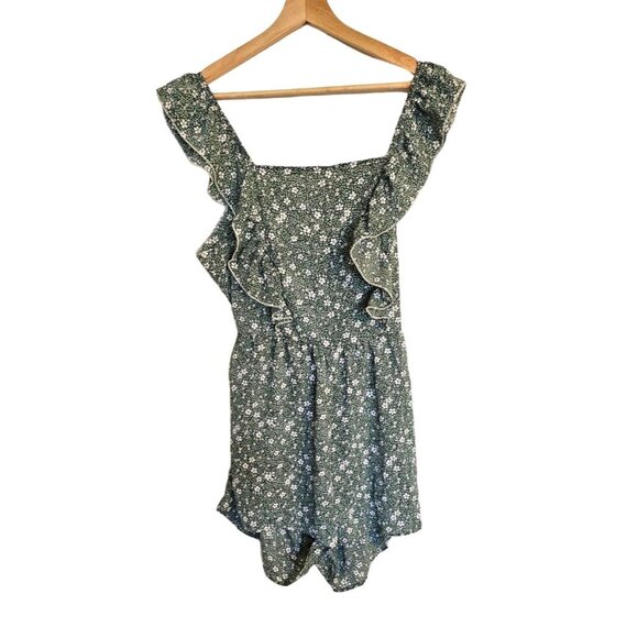 Green floral romper size Medium ruffle tie back open - Picture 1 of 8